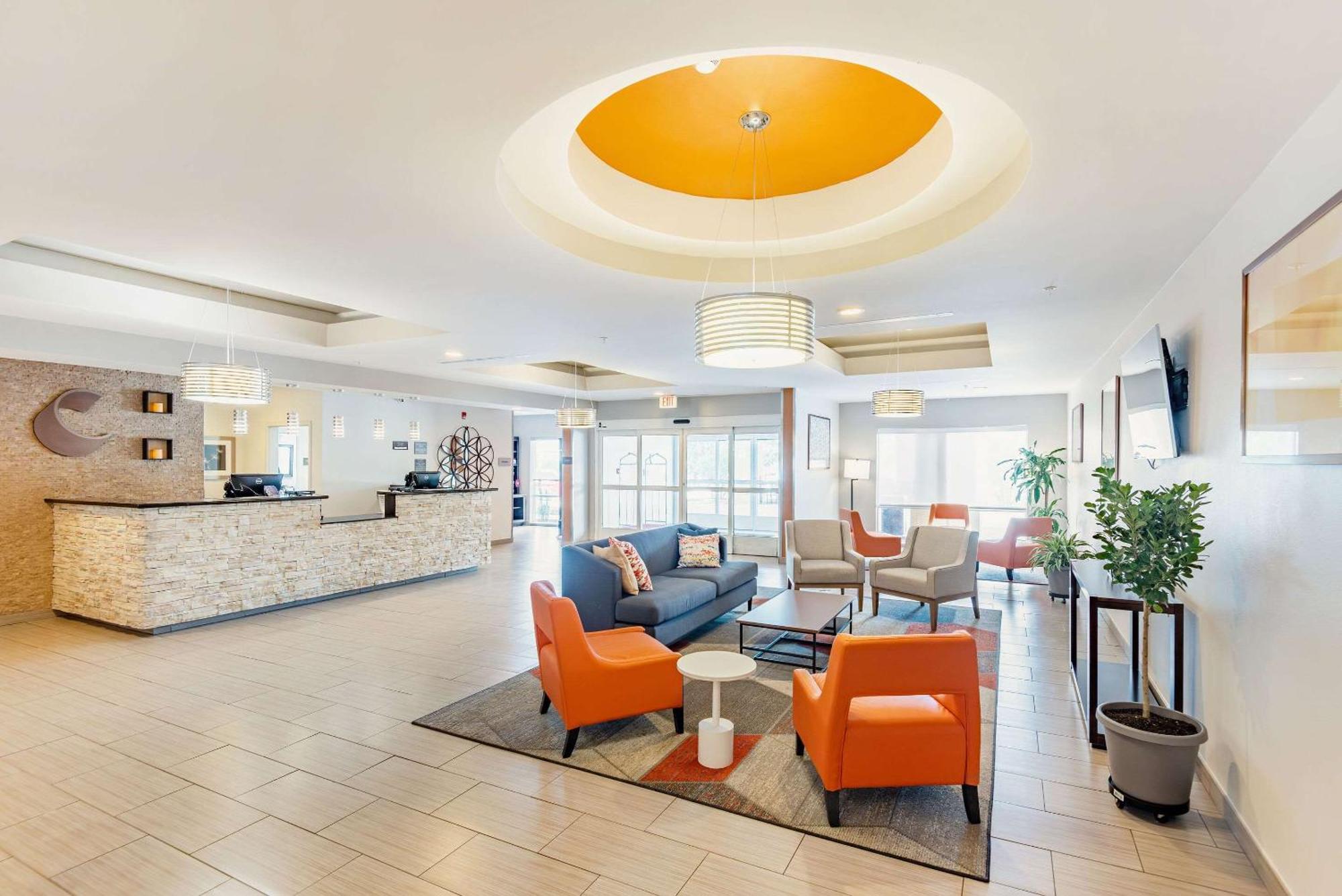 Comfort Suites Denham Springs Exterior foto